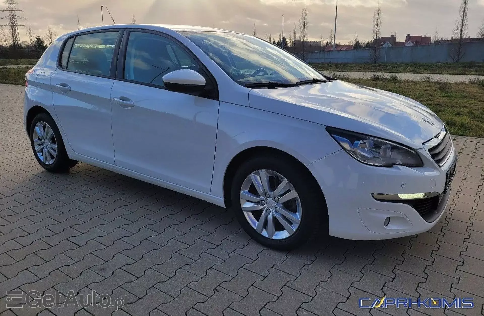 PEUGEOT 308 