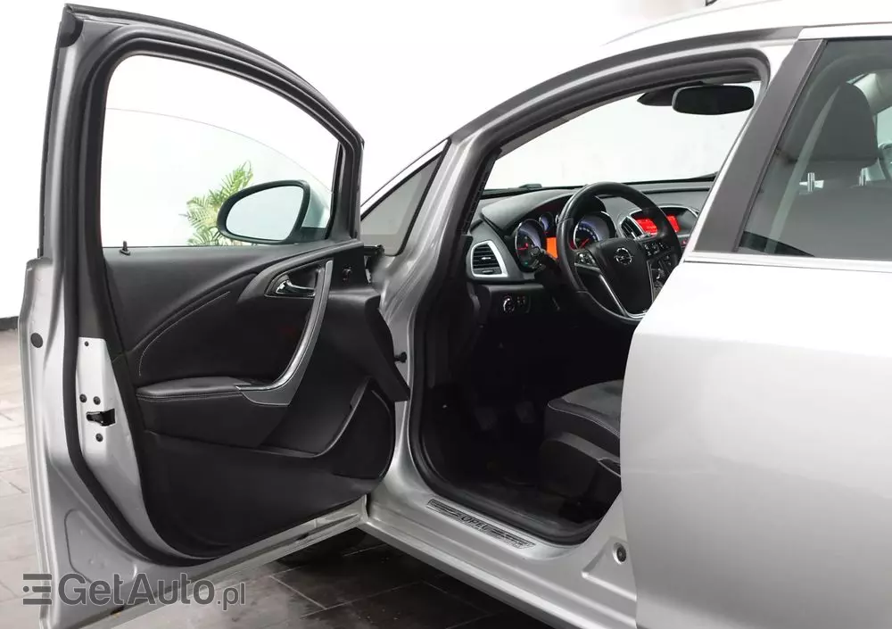 OPEL Astra IV 1.7 CDTI Cosmo