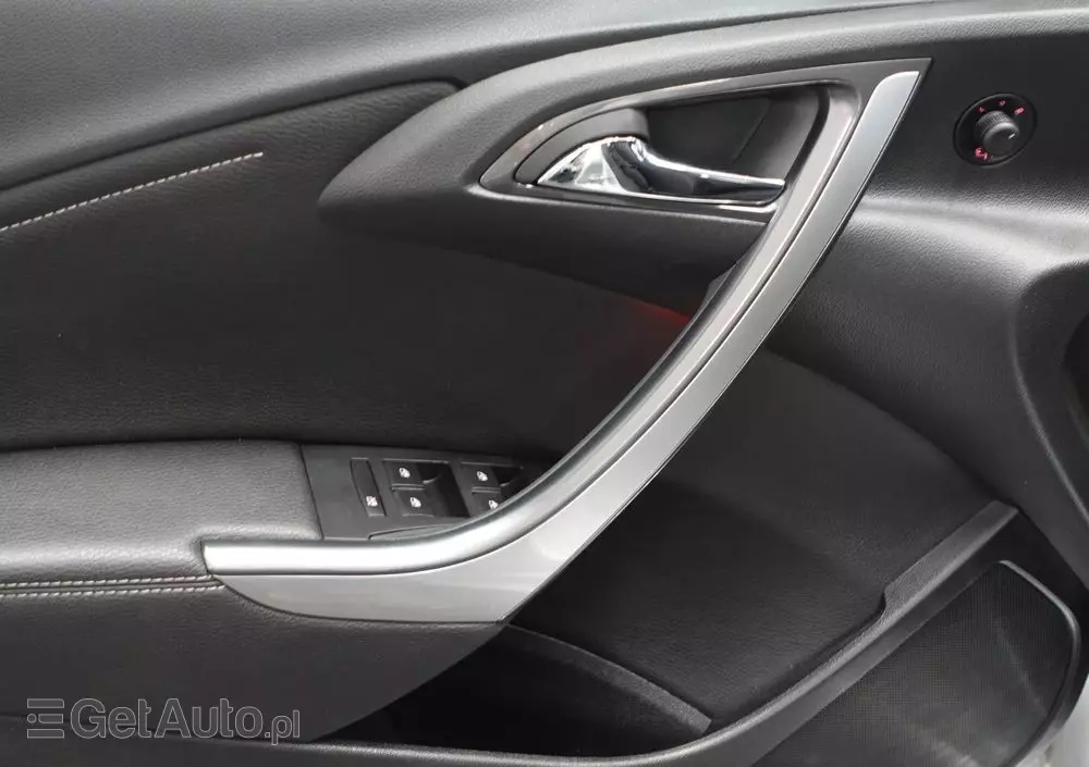 OPEL Astra IV 1.7 CDTI Cosmo