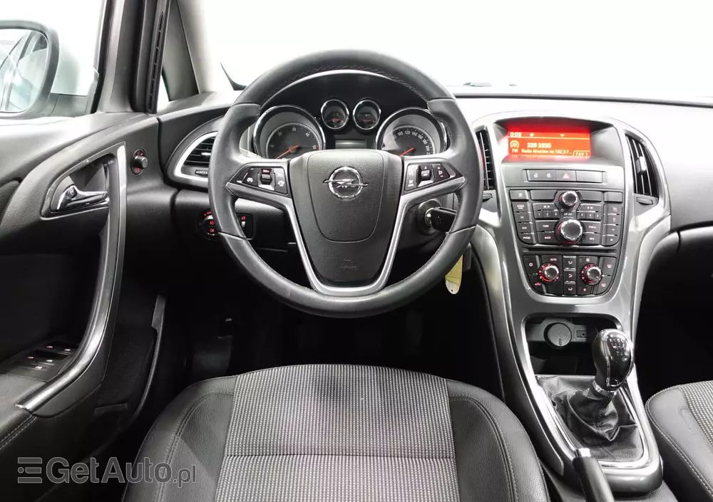 OPEL Astra IV 1.7 CDTI Cosmo