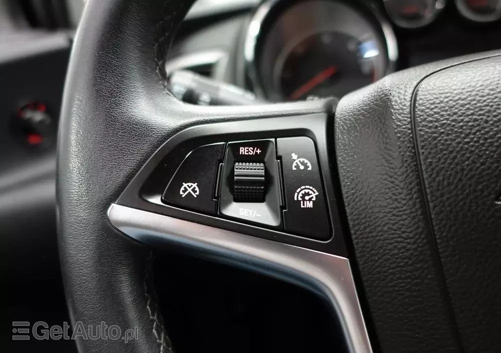 OPEL Astra IV 1.7 CDTI Cosmo