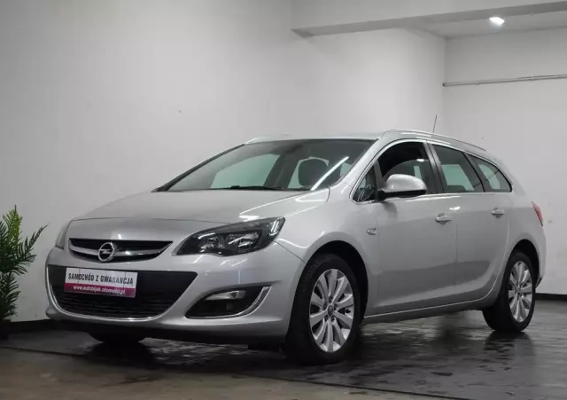 OPEL Astra IV 1.7 CDTI Cosmo