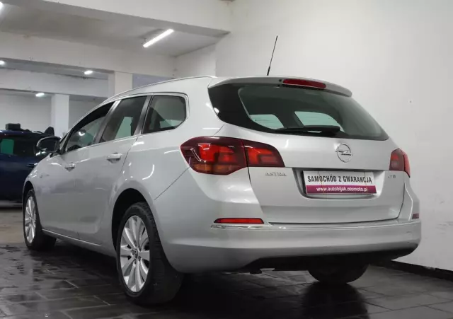 OPEL Astra IV 1.7 CDTI Cosmo