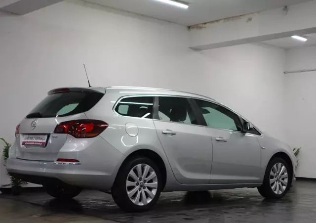 OPEL Astra IV 1.7 CDTI Cosmo