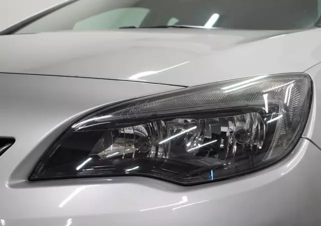 OPEL Astra IV 1.7 CDTI Cosmo