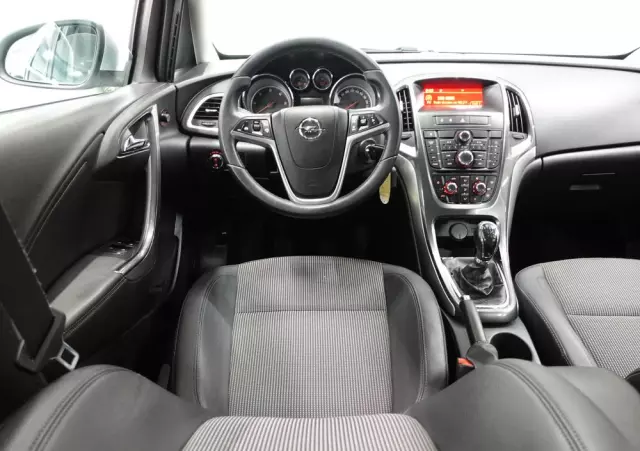 OPEL Astra IV 1.7 CDTI Cosmo