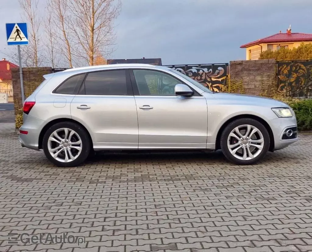 AUDI SQ5 