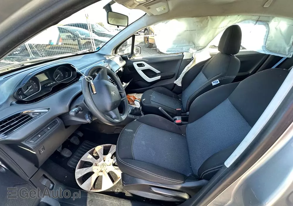 PEUGEOT 208 PureTech 68 Like