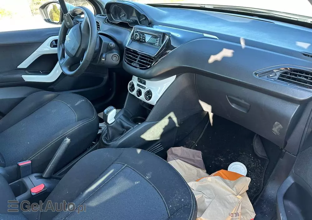 PEUGEOT 208 PureTech 68 Like