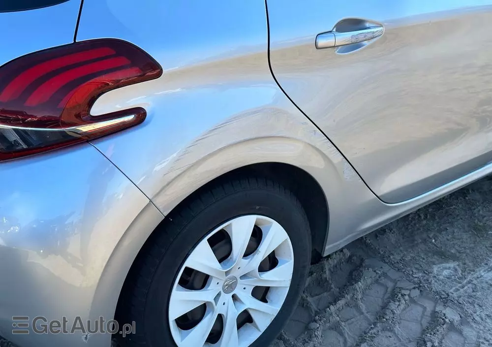 PEUGEOT 208 PureTech 68 Like