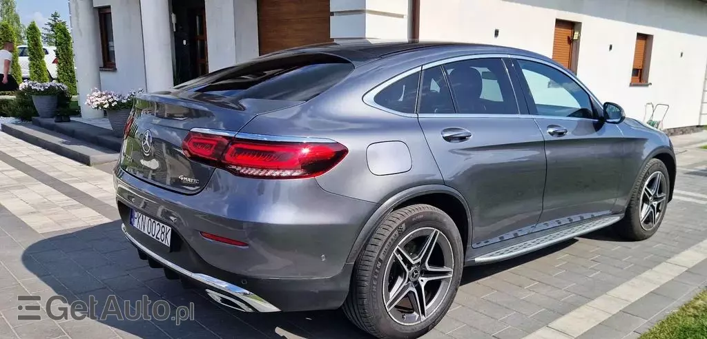 MERCEDES-BENZ GLC 