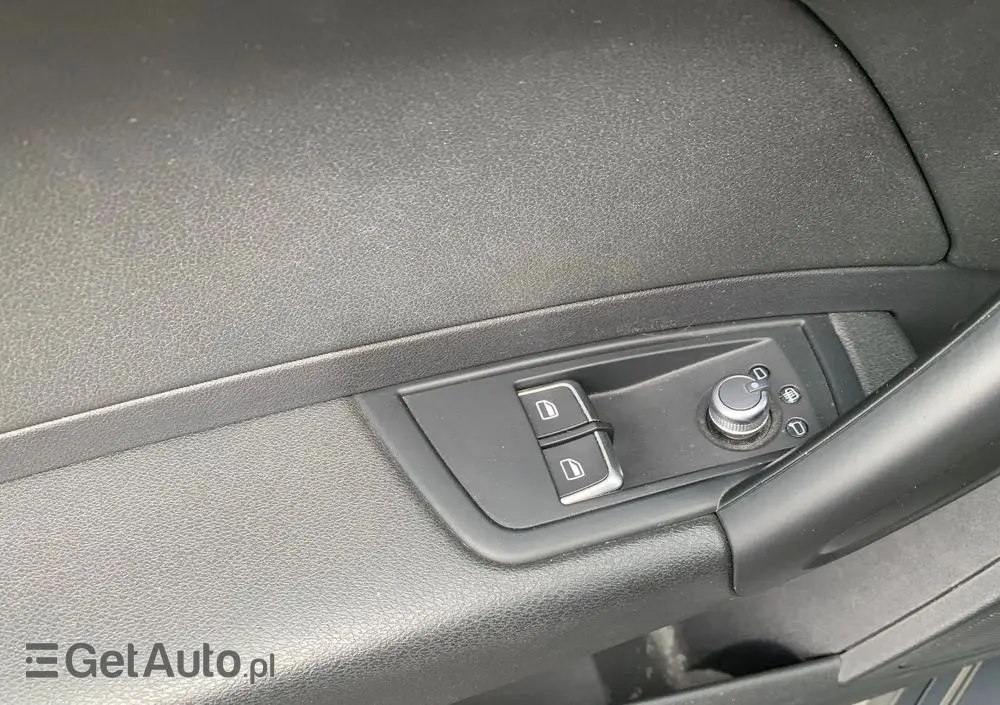 AUDI A1 1.0 TFSI ultra sport