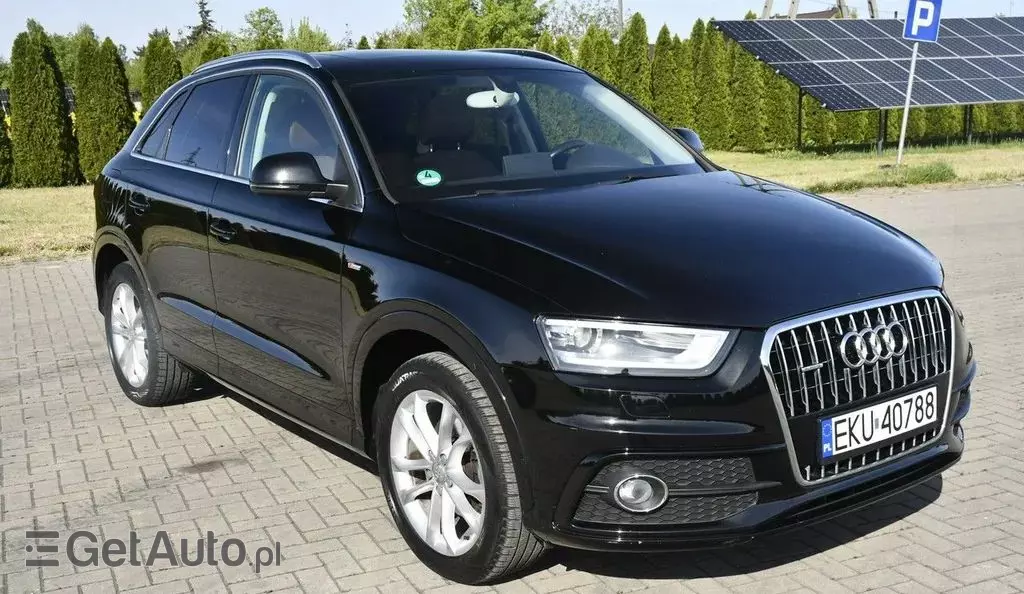 AUDI Q3 