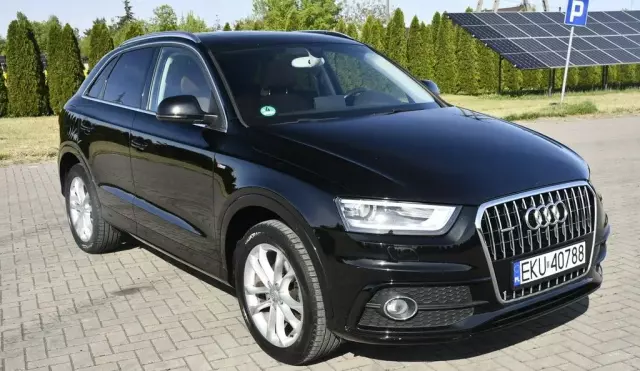 AUDI Q3 
