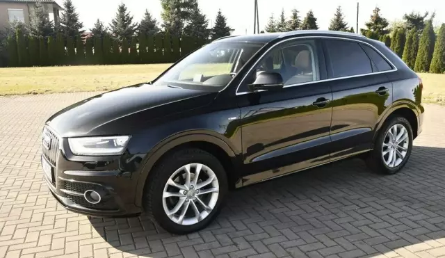 AUDI Q3 