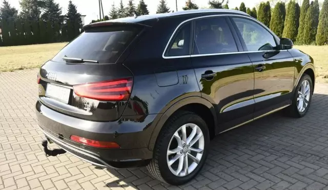 AUDI Q3 