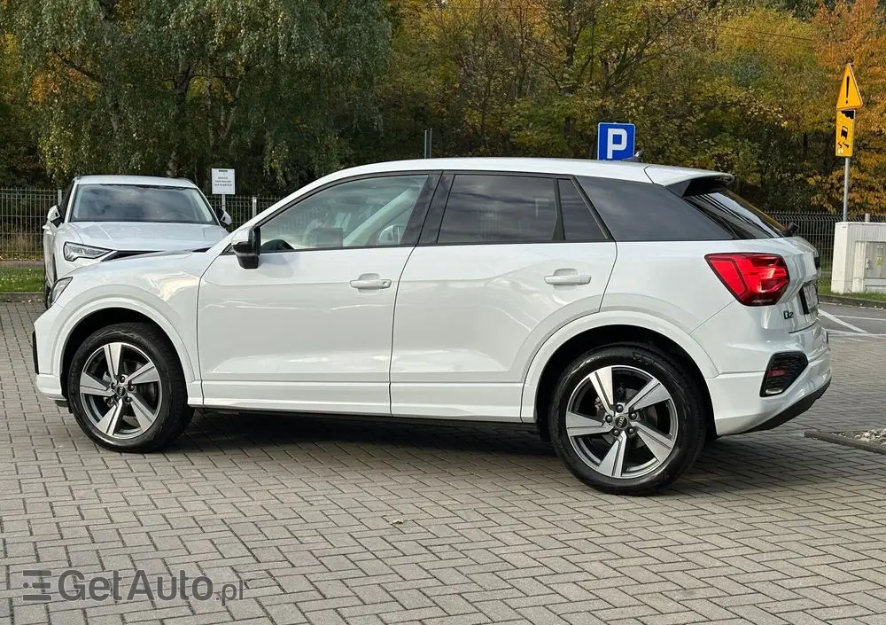 AUDI Q2 