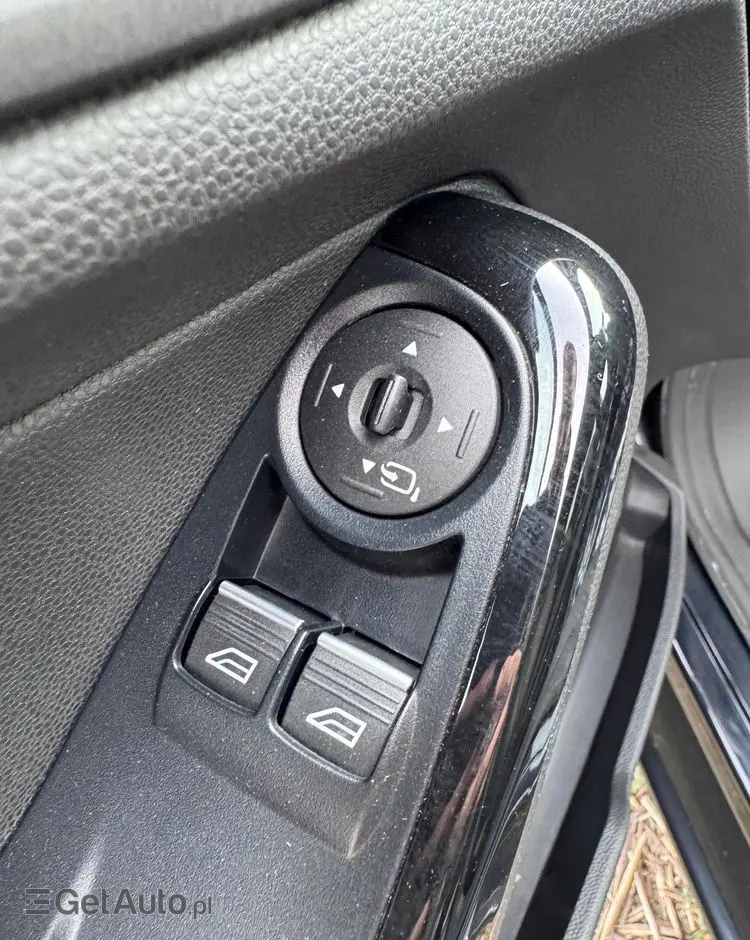 FORD Fiesta 1.0 EcoBoost S&S TITANIUM X