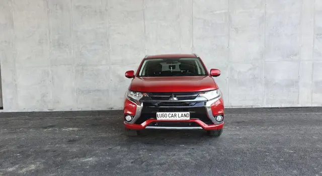 MITSUBISHI Outlander PHEV Instyle NAVI +