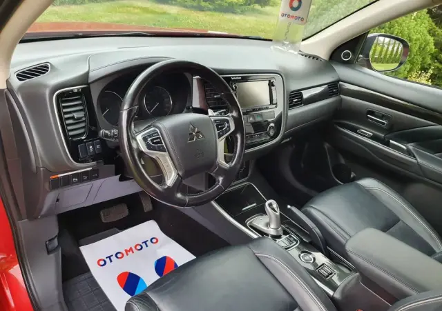 MITSUBISHI Outlander PHEV Instyle NAVI +