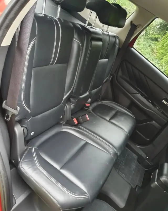 MITSUBISHI Outlander PHEV Instyle NAVI +