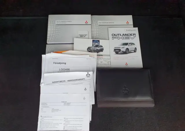 MITSUBISHI Outlander PHEV Instyle NAVI +