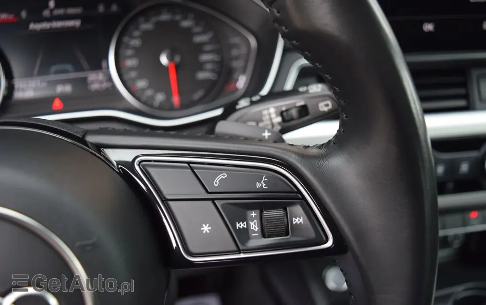 AUDI A4 Avant 35 TDI S tronic advanced