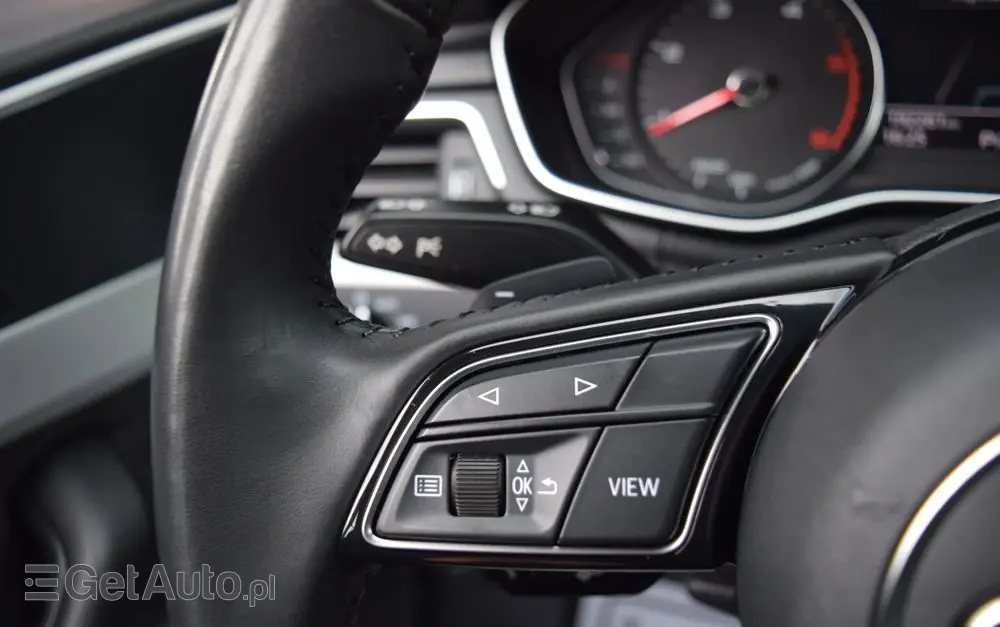 AUDI A4 Avant 35 TDI S tronic advanced