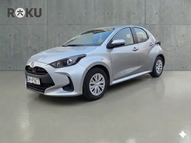 TOYOTA Yaris Active