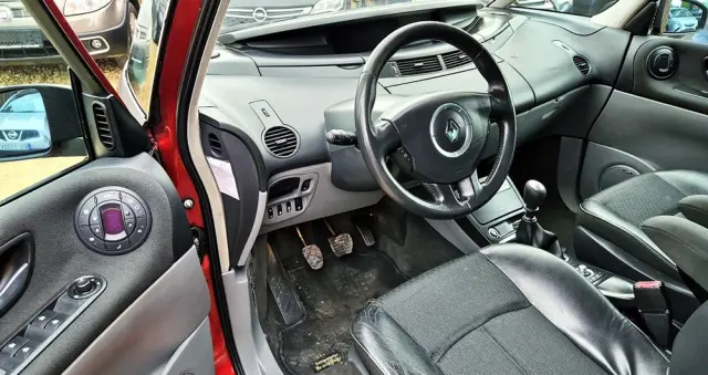 RENAULT Espace 2.0 Initiale