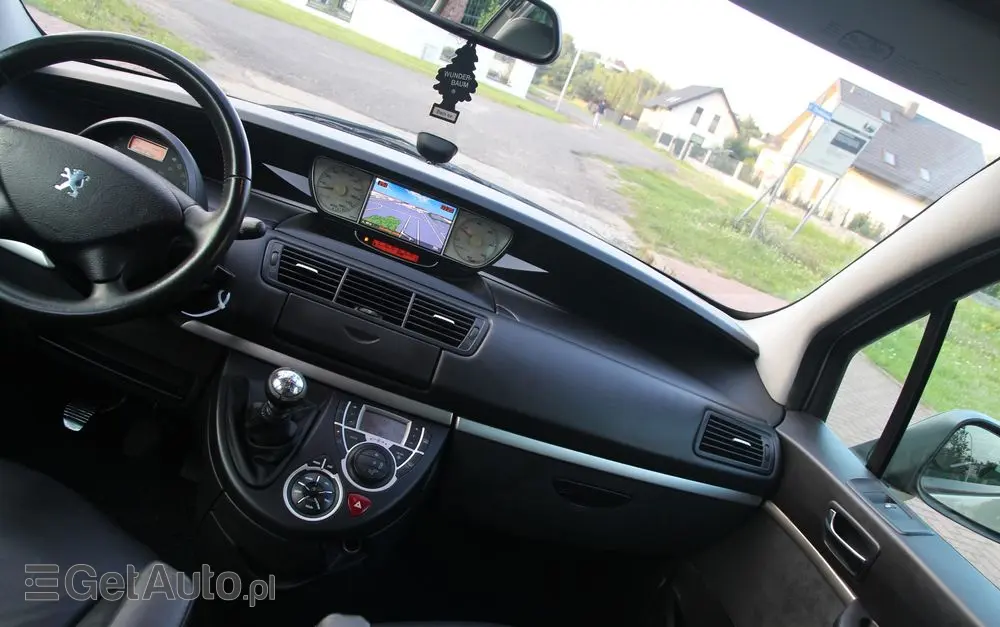 PEUGEOT 807 2.0 HDi Premium