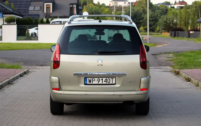PEUGEOT 807 2.0 HDi Premium
