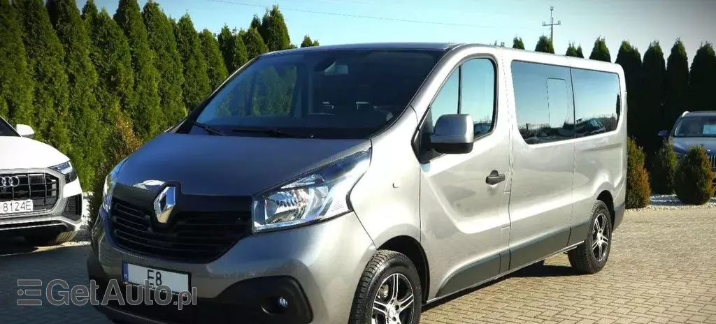 RENAULT Trafic 