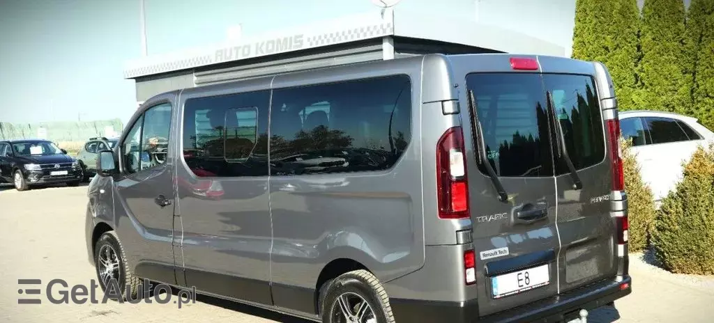RENAULT Trafic 