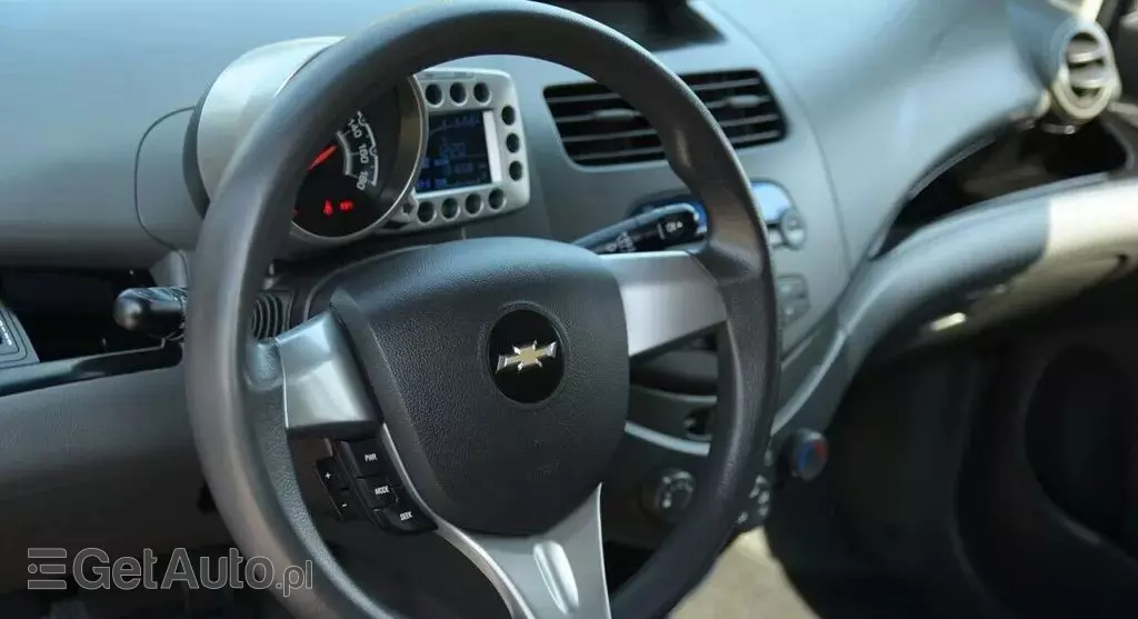 CHEVROLET Spark 