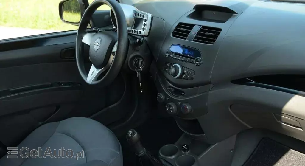 CHEVROLET Spark 