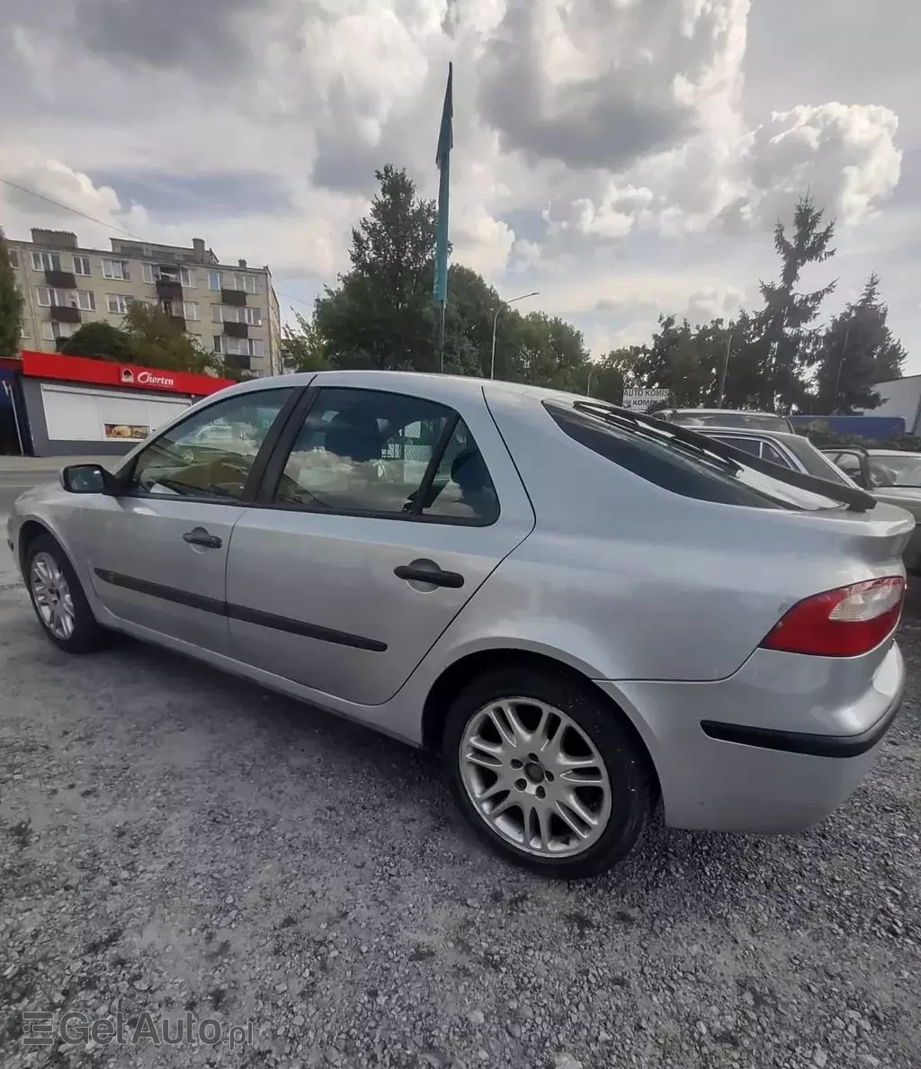 RENAULT Laguna 1.8 16V (120 KM)