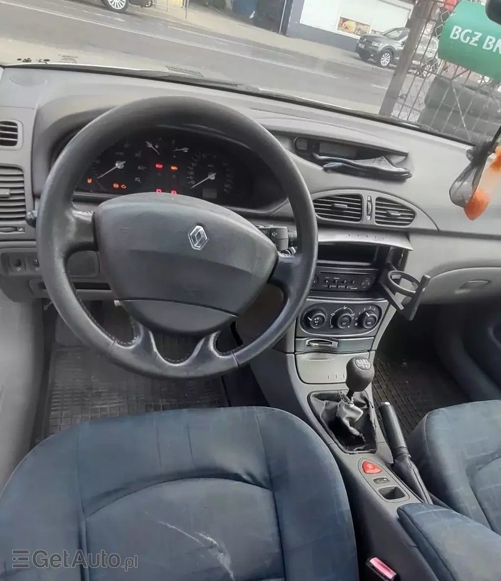 RENAULT Laguna 1.8 16V (120 KM)