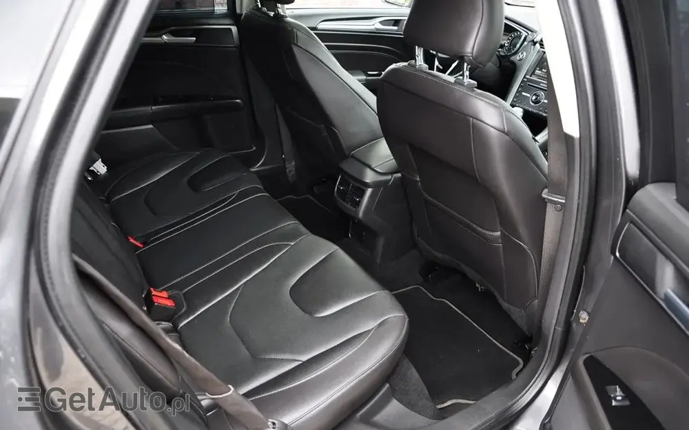 FORD Mondeo 2.0 TDCi Bi-Turbo PowerShift-Aut Titanium