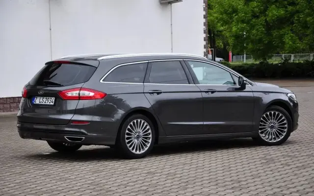 FORD Mondeo 2.0 TDCi Bi-Turbo PowerShift-Aut Titanium