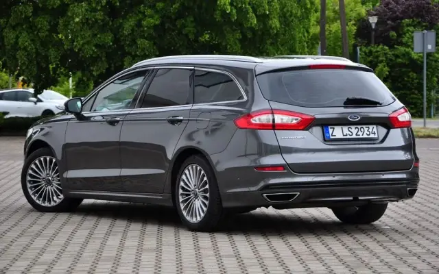 FORD Mondeo 2.0 TDCi Bi-Turbo PowerShift-Aut Titanium