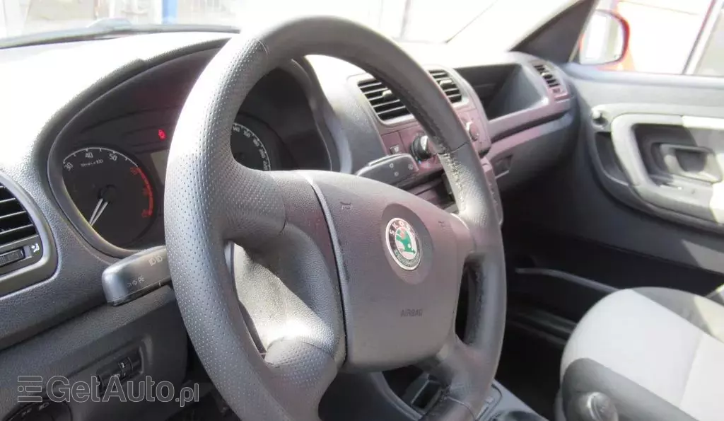SKODA Roomster 