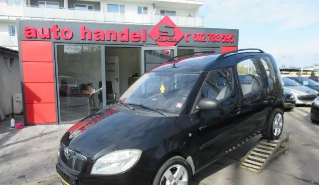 SKODA Roomster 