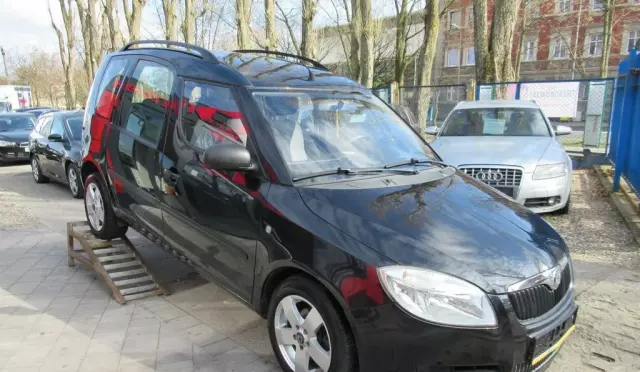SKODA Roomster 