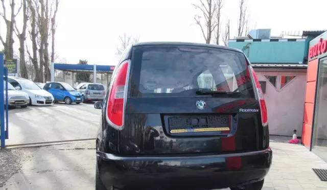 SKODA Roomster 