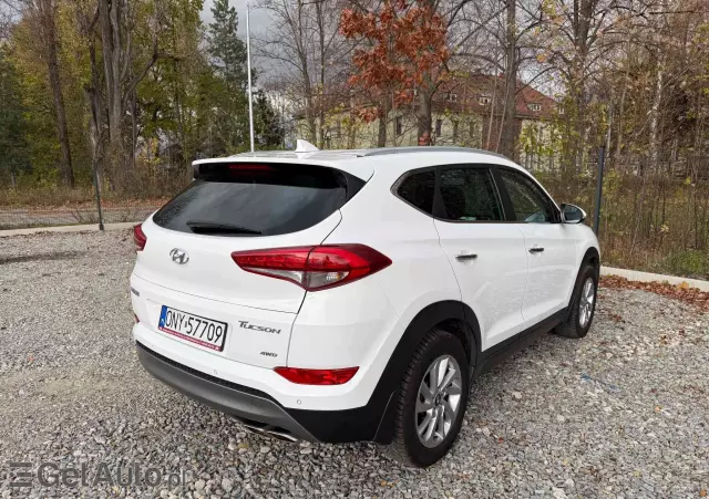 HYUNDAI Tucson 2.0 CRDi 4WD Advantage