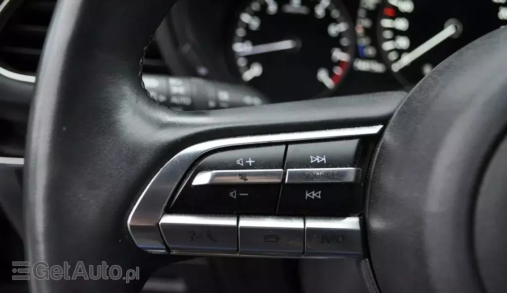 MAZDA 3 2.0 SkyActiv-G (122 KM)