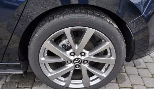 MAZDA 3 2.0 SkyActiv-G (122 KM)