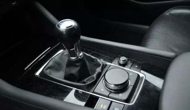 MAZDA 3 2.0 SkyActiv-G (122 KM)