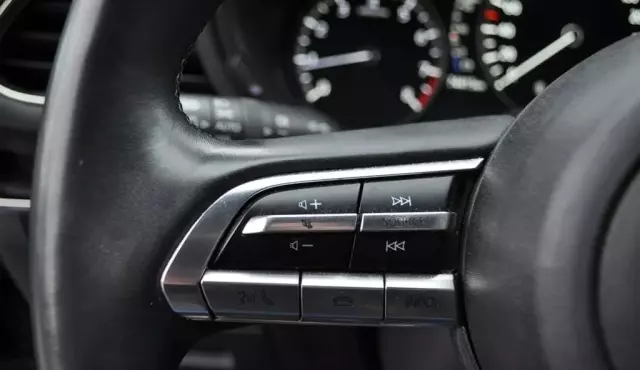 MAZDA 3 2.0 SkyActiv-G (122 KM)